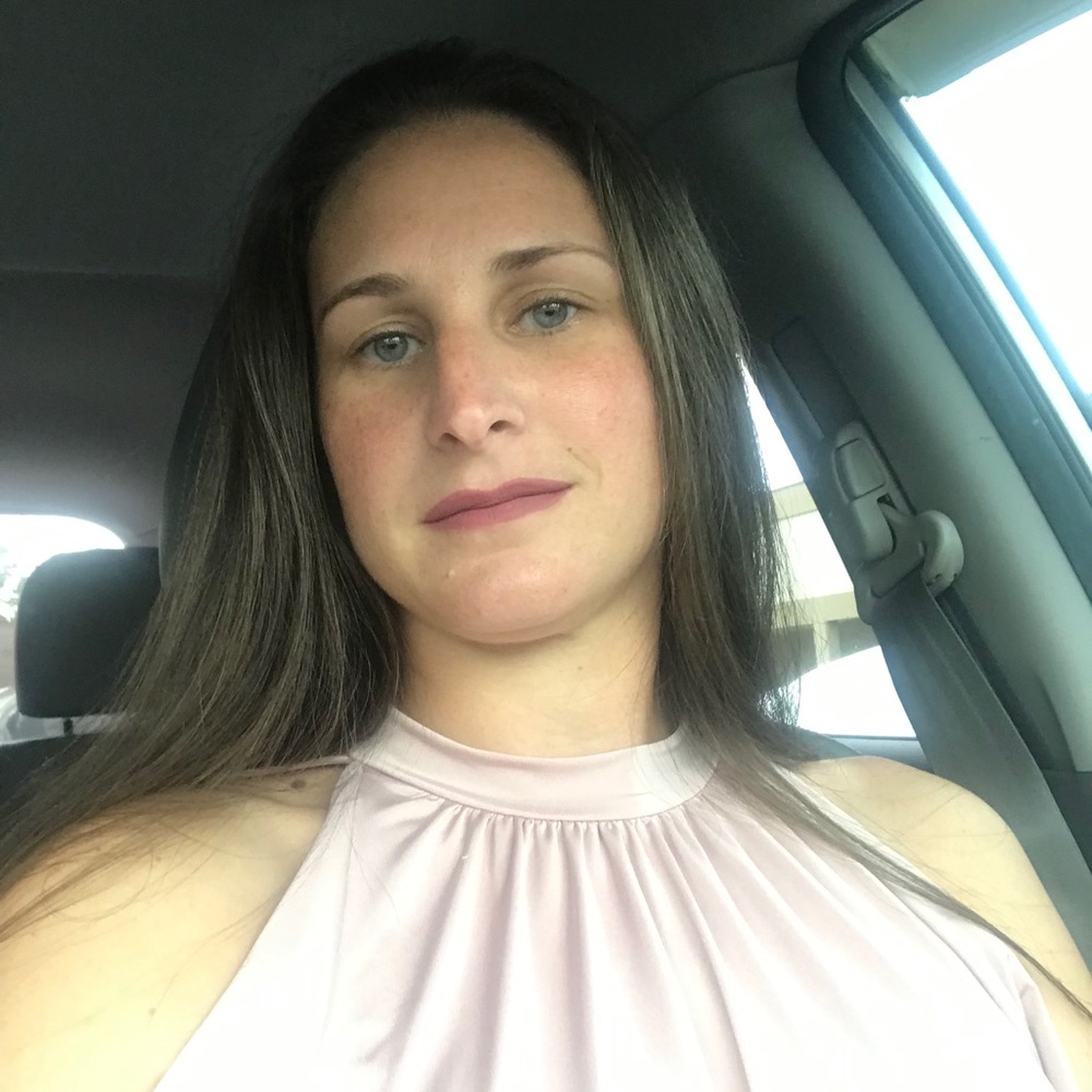 Meet your Posher, Stephanie